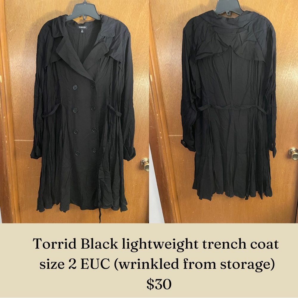 Lightweight Black Trenchcoat